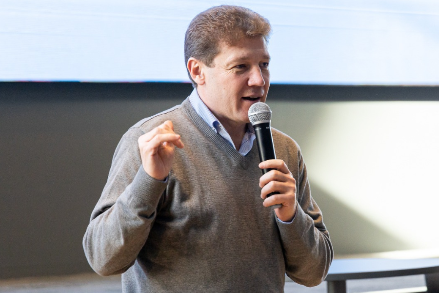 Gustavo Melella