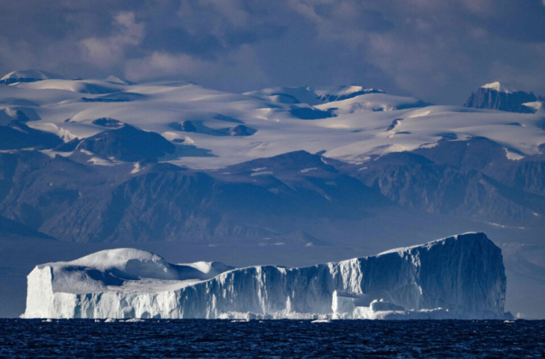 noticiaspuertosantacruz.com.ar - Imagen extraida de: https://elrompehielos.com.ar/un-estudio-revela-que-la-perdida-de-masas-de-hielo-altera-el-eje-de-rotacion-de-la-tierra