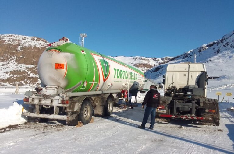 noticiaspuertosantacruz.com.ar - Imagen extraida de: https://elrompehielos.com.ar/garantizan-provision-de-gas-licuado-para-el-chalten-y-lago-posadas