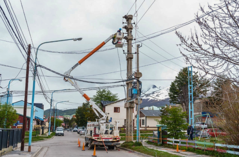 noticiaspuertosantacruz.com.ar - Imagen extraida de: https://elrompehielos.com.ar/este-domingo-habra-cortes-de-energia-en-ushuaia-conoce-el-cronograma-por-barrio