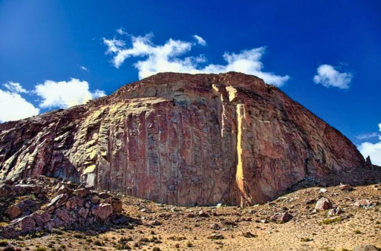 noticiaspuertosantacruz.com.ar - Imagen extraida de: https://elrompehielos.com.ar/sitio-arqueologico-cerro-de-los-indios-camino-a-ser-declarado-bien-de-patrimonio-cultural-santacruceno