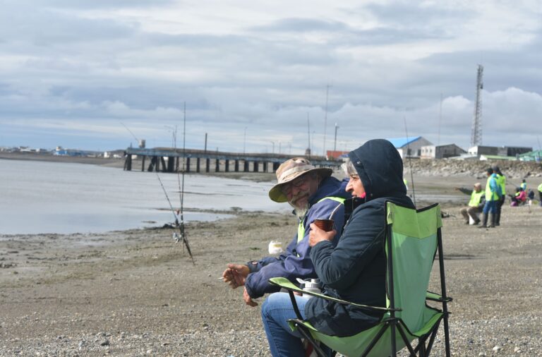 noticiaspuertosantacruz.com.ar - Imagen extraida de: https://elrompehielos.com.ar/fiesta-del-robalo-en-rio-grande-todo-listo-para-la-edicion-21