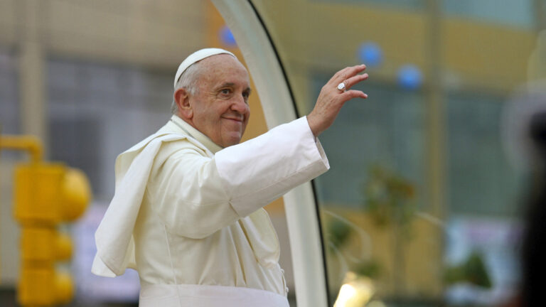 Murió el papa Francisco, líder espiritual y político del siglo XXI