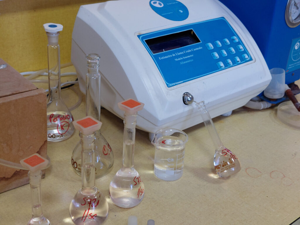El laboratorio de suelos en Patagonia, con sede en INTA Chubut, se sumó a una red global que busca mejorar el conocimiento sobre la salud del suelo y fortalecer la producción sostenible.