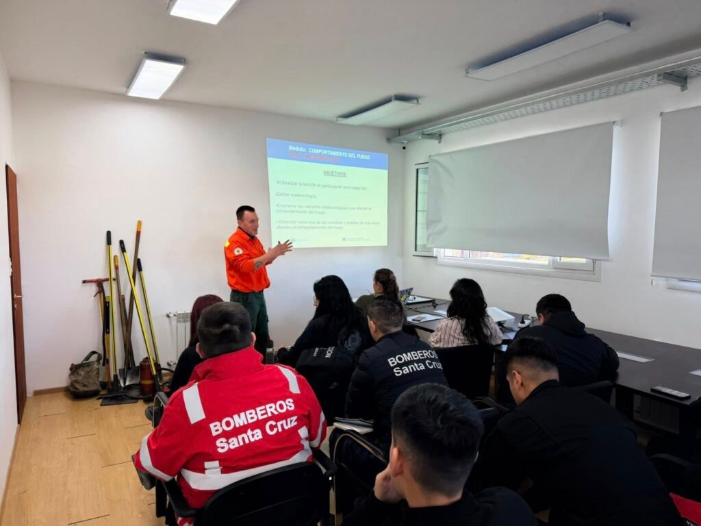 brigadistas Santa Cruz incendios forestales