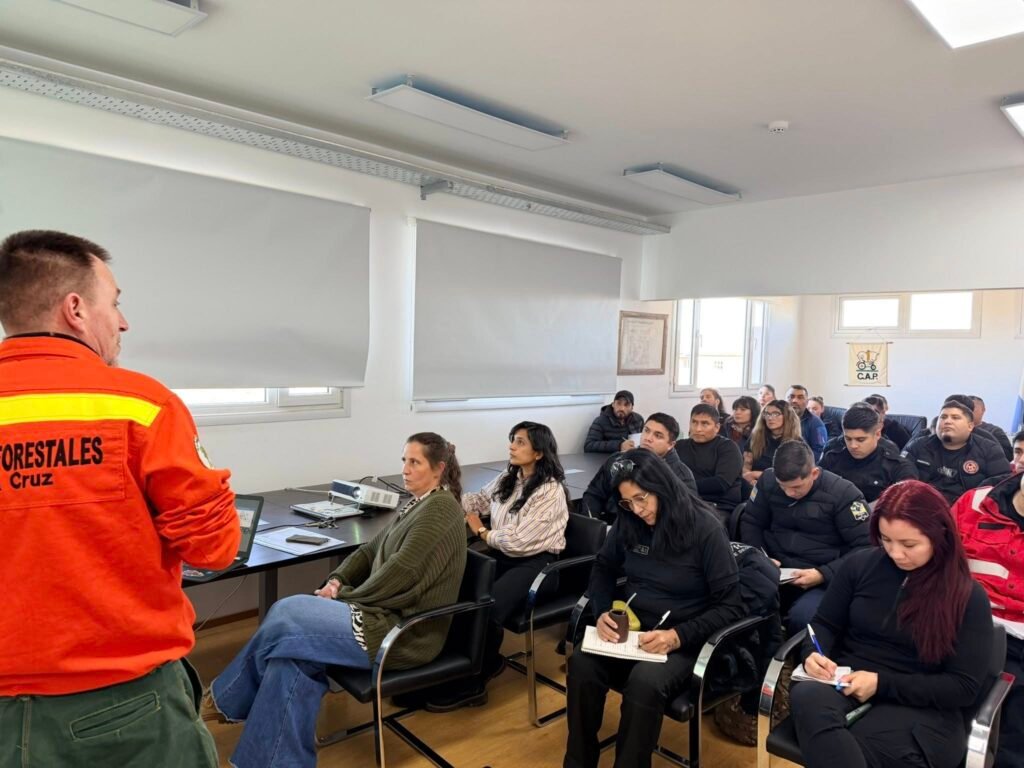 brigadistas Santa Cruz incendios forestales