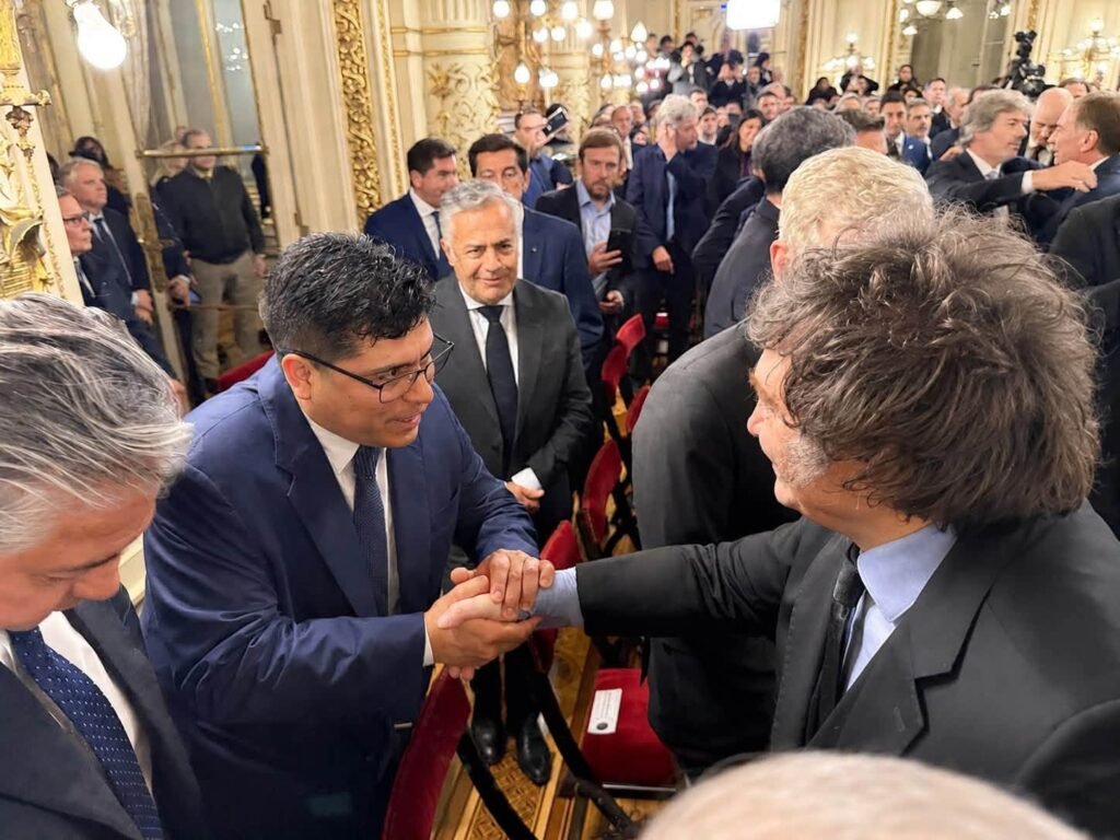 Claudio Vidal participó en Buenos Aires de la asunción de Diego Santilli como jefe de Gabinete nacional