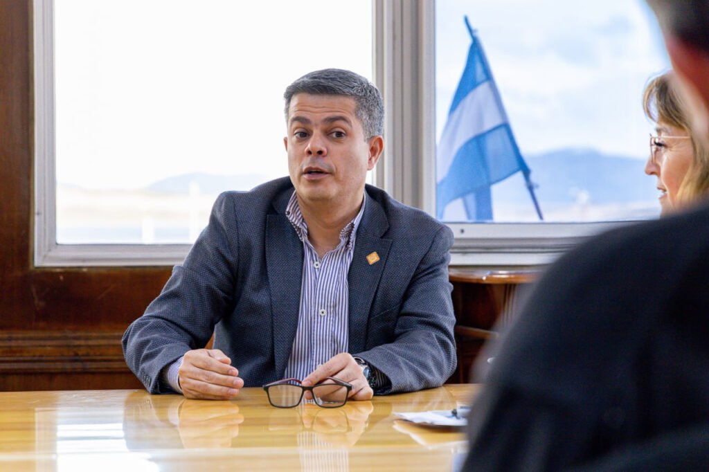 Andrés Dachary analiza la ocupación británica y la explotación de recursos en Malvinas